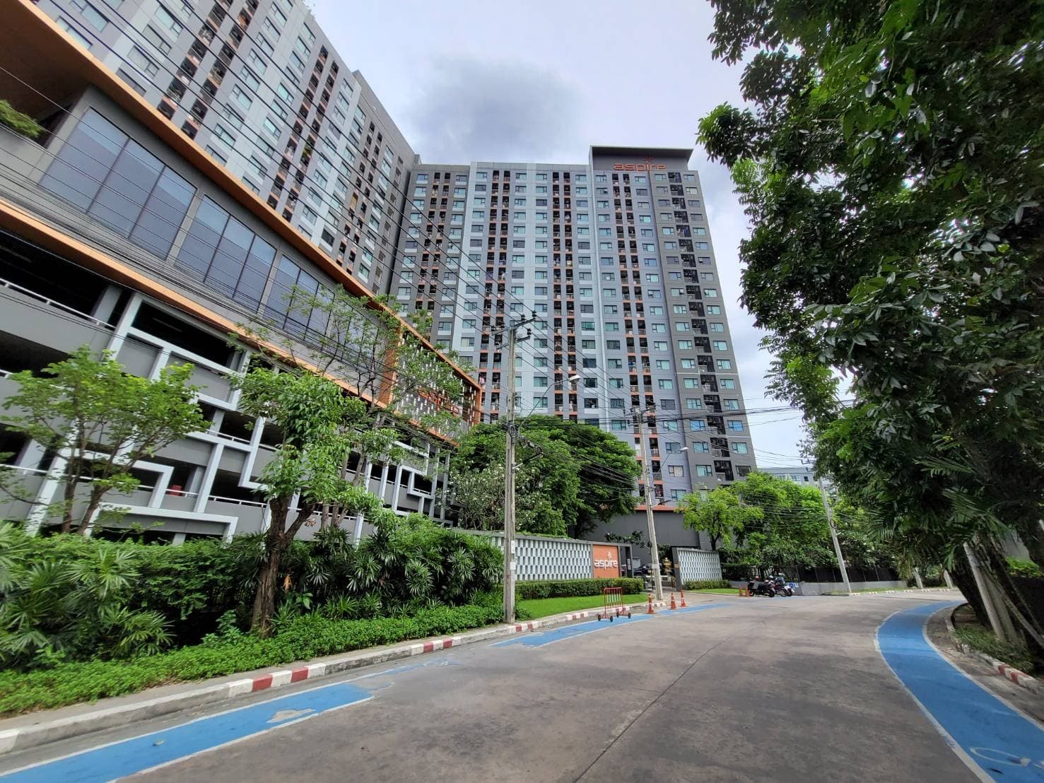 ประกาศฟรี! ซื้อ-ขาย-เช่า คอนโด บ้าน ทาวน์โฮม ที่ดิน และพื้นที่เชิงพาณิชย์ทั่วประเทศไทย ทุกทำเล ทุกงบประมาณ ไม่มีค่าใช้จ่าย ลงง่าย ขายไว เข้าถึงผู้ซื้อโดยตรง 2 255732pic1.jpg