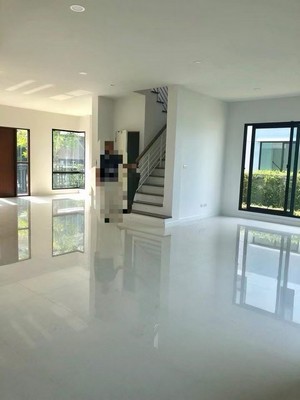 ประกาศฟรี! ซื้อ-ขาย-เช่า คอนโด บ้าน ทาวน์โฮม ที่ดิน และพื้นที่เชิงพาณิชย์ทั่วประเทศไทย ทุกทำเล ทุกงบประมาณ ไม่มีค่าใช้จ่าย ลงง่าย ขายไว เข้าถึงผู้ซื้อโดยตรง 3 516856pic2.jpg