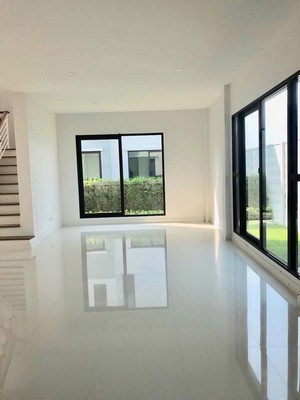 ประกาศฟรี! ซื้อ-ขาย-เช่า คอนโด บ้าน ทาวน์โฮม ที่ดิน และพื้นที่เชิงพาณิชย์ทั่วประเทศไทย ทุกทำเล ทุกงบประมาณ ไม่มีค่าใช้จ่าย ลงง่าย ขายไว เข้าถึงผู้ซื้อโดยตรง 4 516856pic3.jpg