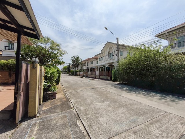 ประกาศฟรี! ซื้อ-ขาย-เช่า คอนโด บ้าน ทาวน์โฮม ที่ดิน และพื้นที่เชิงพาณิชย์ทั่วประเทศไทย ทุกทำเล ทุกงบประมาณ ไม่มีค่าใช้จ่าย ลงง่าย ขายไว เข้าถึงผู้ซื้อโดยตรง 3 515263pic2.jpg