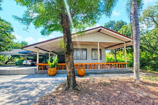 ประกาศฟรี! ซื้อ-ขาย-เช่า คอนโด บ้าน ทาวน์โฮม ที่ดิน และพื้นที่เชิงพาณิชย์ทั่วประเทศไทย ทุกทำเล ทุกงบประมาณ ไม่มีค่าใช้จ่าย ลงง่าย ขายไว เข้าถึงผู้ซื้อโดยตรง 5 316579pic4.jpg