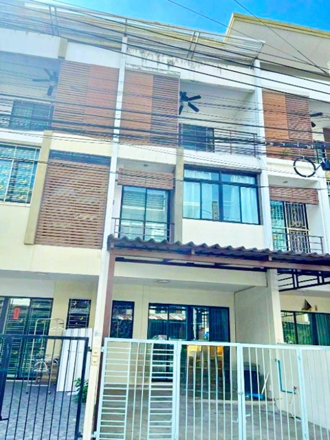 ประกาศฟรี! ซื้อ-ขาย-เช่า คอนโด บ้าน ทาวน์โฮม ที่ดิน และพื้นที่เชิงพาณิชย์ทั่วประเทศไทย ทุกทำเล ทุกงบประมาณ ไม่มีค่าใช้จ่าย ลงง่าย ขายไว เข้าถึงผู้ซื้อโดยตรง 2 316543pic1.jpg