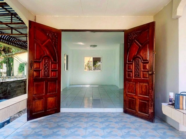 ประกาศฟรี! ซื้อ-ขาย-เช่า คอนโด บ้าน ทาวน์โฮม ที่ดิน และพื้นที่เชิงพาณิชย์ทั่วประเทศไทย ทุกทำเล ทุกงบประมาณ ไม่มีค่าใช้จ่าย ลงง่าย ขายไว เข้าถึงผู้ซื้อโดยตรง 3 256516pic2.jpg