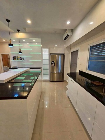 ประกาศฟรี! ซื้อ-ขาย-เช่า คอนโด บ้าน ทาวน์โฮม ที่ดิน และพื้นที่เชิงพาณิชย์ทั่วประเทศไทย ทุกทำเล ทุกงบประมาณ ไม่มีค่าใช้จ่าย ลงง่าย ขายไว เข้าถึงผู้ซื้อโดยตรง 5 298391pic4.jpg