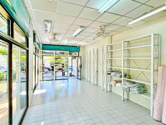 ประกาศฟรี! ซื้อ-ขาย-เช่า คอนโด บ้าน ทาวน์โฮม ที่ดิน และพื้นที่เชิงพาณิชย์ทั่วประเทศไทย ทุกทำเล ทุกงบประมาณ ไม่มีค่าใช้จ่าย ลงง่าย ขายไว เข้าถึงผู้ซื้อโดยตรง 4 165285pic3.jpg