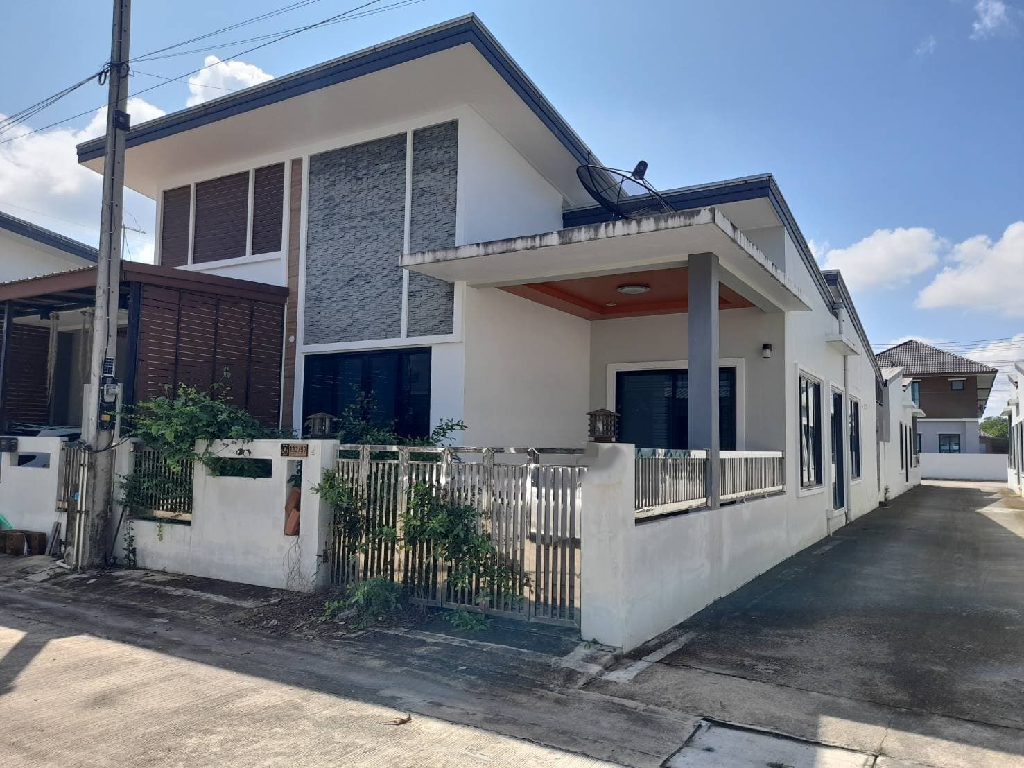 ประกาศฟรี! ซื้อ-ขาย-เช่า คอนโด บ้าน ทาวน์โฮม ที่ดิน และพื้นที่เชิงพาณิชย์ทั่วประเทศไทย ทุกทำเล ทุกงบประมาณ ไม่มีค่าใช้จ่าย ลงง่าย ขายไว เข้าถึงผู้ซื้อโดยตรง 2 256498pic1.jpg