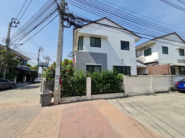 ประกาศฟรี! ซื้อ-ขาย-เช่า คอนโด บ้าน ทาวน์โฮม ที่ดิน และพื้นที่เชิงพาณิชย์ทั่วประเทศไทย ทุกทำเล ทุกงบประมาณ ไม่มีค่าใช้จ่าย ลงง่าย ขายไว เข้าถึงผู้ซื้อโดยตรง 5 255537pic4.jpg