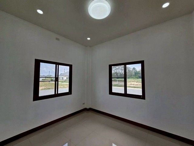 ประกาศฟรี! ซื้อ-ขาย-เช่า คอนโด บ้าน ทาวน์โฮม ที่ดิน และพื้นที่เชิงพาณิชย์ทั่วประเทศไทย ทุกทำเล ทุกงบประมาณ ไม่มีค่าใช้จ่าย ลงง่าย ขายไว เข้าถึงผู้ซื้อโดยตรง 5 256509pic4.jpg