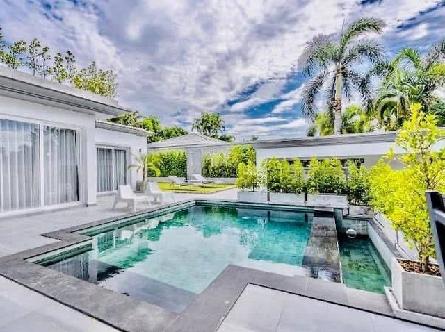 ประกาศฟรี! ซื้อ-ขาย-เช่า คอนโด บ้าน ทาวน์โฮม ที่ดิน และพื้นที่เชิงพาณิชย์ทั่วประเทศไทย ทุกทำเล ทุกงบประมาณ ไม่มีค่าใช้จ่าย ลงง่าย ขายไว เข้าถึงผู้ซื้อโดยตรง 3 298509pic2.jpg