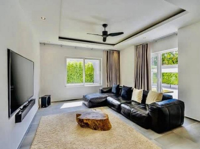 ประกาศฟรี! ซื้อ-ขาย-เช่า คอนโด บ้าน ทาวน์โฮม ที่ดิน และพื้นที่เชิงพาณิชย์ทั่วประเทศไทย ทุกทำเล ทุกงบประมาณ ไม่มีค่าใช้จ่าย ลงง่าย ขายไว เข้าถึงผู้ซื้อโดยตรง 4 298509pic3.jpg