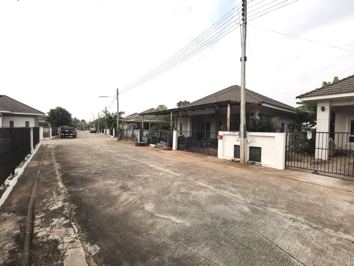 ประกาศฟรี! ซื้อ-ขาย-เช่า คอนโด บ้าน ทาวน์โฮม ที่ดิน และพื้นที่เชิงพาณิชย์ทั่วประเทศไทย ทุกทำเล ทุกงบประมาณ ไม่มีค่าใช้จ่าย ลงง่าย ขายไว เข้าถึงผู้ซื้อโดยตรง 4 255487pic3.jpg