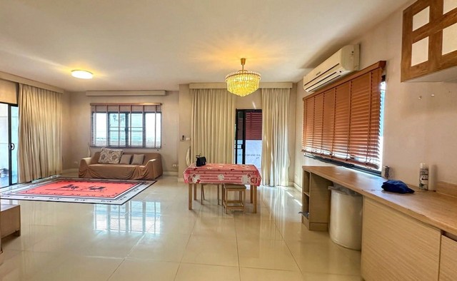 ประกาศฟรี! ซื้อ-ขาย-เช่า คอนโด บ้าน ทาวน์โฮม ที่ดิน และพื้นที่เชิงพาณิชย์ทั่วประเทศไทย ทุกทำเล ทุกงบประมาณ ไม่มีค่าใช้จ่าย ลงง่าย ขายไว เข้าถึงผู้ซื้อโดยตรง 5 316700pic4.jpg