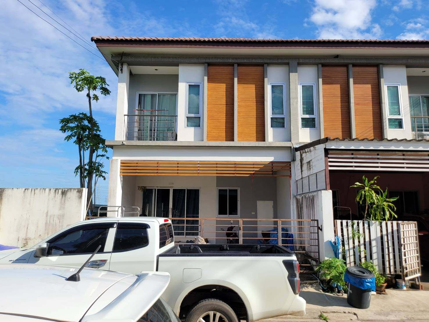 ประกาศฟรี! ซื้อ-ขาย-เช่า คอนโด บ้าน ทาวน์โฮม ที่ดิน และพื้นที่เชิงพาณิชย์ทั่วประเทศไทย ทุกทำเล ทุกงบประมาณ ไม่มีค่าใช้จ่าย ลงง่าย ขายไว เข้าถึงผู้ซื้อโดยตรง 2 255476pic1.jpg