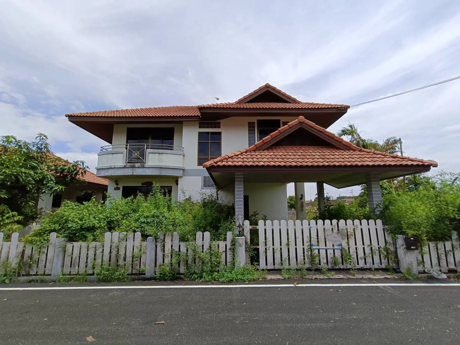 ประกาศฟรี! ซื้อ-ขาย-เช่า คอนโด บ้าน ทาวน์โฮม ที่ดิน และพื้นที่เชิงพาณิชย์ทั่วประเทศไทย ทุกทำเล ทุกงบประมาณ ไม่มีค่าใช้จ่าย ลงง่าย ขายไว เข้าถึงผู้ซื้อโดยตรง 2 255474pic1.jpg