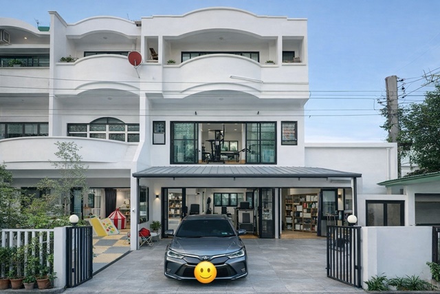 ประกาศฟรี! ซื้อ-ขาย-เช่า คอนโด บ้าน ทาวน์โฮม ที่ดิน และพื้นที่เชิงพาณิชย์ทั่วประเทศไทย ทุกทำเล ทุกงบประมาณ ไม่มีค่าใช้จ่าย ลงง่าย ขายไว เข้าถึงผู้ซื้อโดยตรง 2 256464pic1.jpg