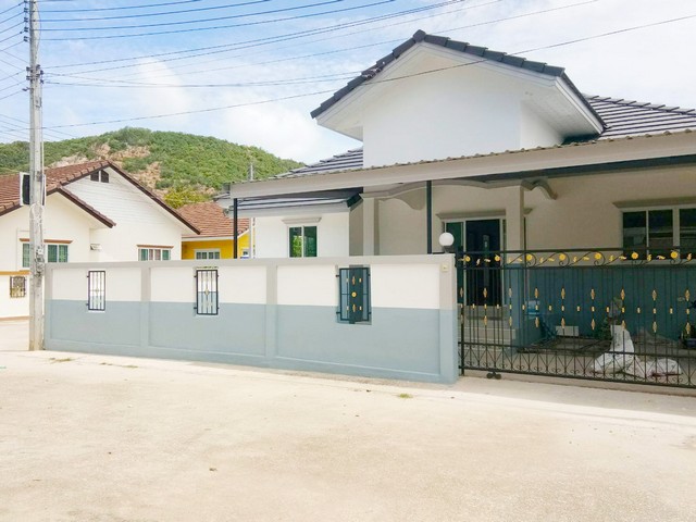 ประกาศฟรี! ซื้อ-ขาย-เช่า คอนโด บ้าน ทาวน์โฮม ที่ดิน และพื้นที่เชิงพาณิชย์ทั่วประเทศไทย ทุกทำเล ทุกงบประมาณ ไม่มีค่าใช้จ่าย ลงง่าย ขายไว เข้าถึงผู้ซื้อโดยตรง 2 256608pic1.jpg