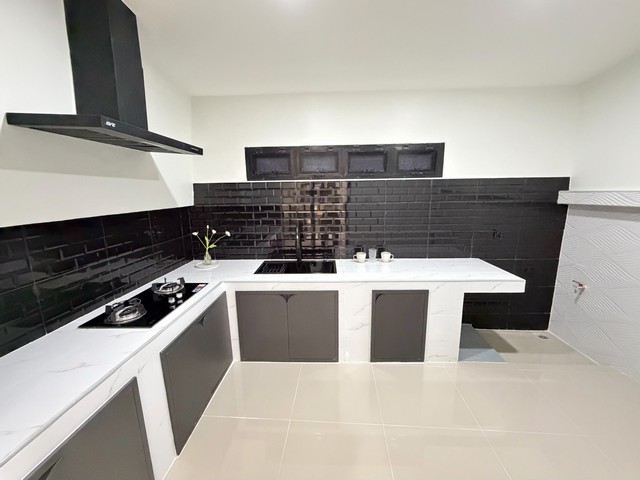 ประกาศฟรี! ซื้อ-ขาย-เช่า คอนโด บ้าน ทาวน์โฮม ที่ดิน และพื้นที่เชิงพาณิชย์ทั่วประเทศไทย ทุกทำเล ทุกงบประมาณ ไม่มีค่าใช้จ่าย ลงง่าย ขายไว เข้าถึงผู้ซื้อโดยตรง 4 517160pic3.jpg