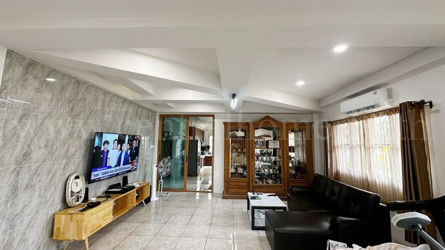 ประกาศฟรี! ซื้อ-ขาย-เช่า คอนโด บ้าน ทาวน์โฮม ที่ดิน และพื้นที่เชิงพาณิชย์ทั่วประเทศไทย ทุกทำเล ทุกงบประมาณ ไม่มีค่าใช้จ่าย ลงง่าย ขายไว เข้าถึงผู้ซื้อโดยตรง 3 294049pic2.jpg