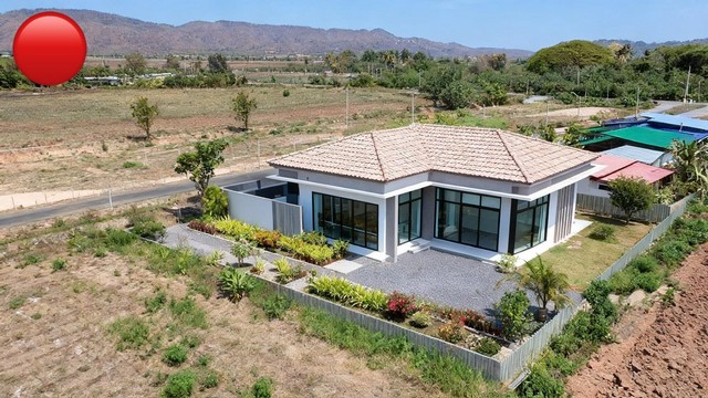 ประกาศฟรี! ซื้อ-ขาย-เช่า คอนโด บ้าน ทาวน์โฮม ที่ดิน และพื้นที่เชิงพาณิชย์ทั่วประเทศไทย ทุกทำเล ทุกงบประมาณ ไม่มีค่าใช้จ่าย ลงง่าย ขายไว เข้าถึงผู้ซื้อโดยตรง 5 316705pic4.jpg