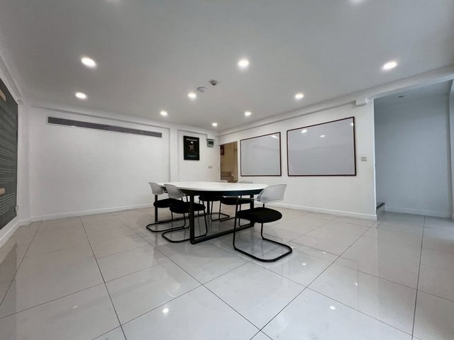 ประกาศฟรี! ซื้อ-ขาย-เช่า คอนโด บ้าน ทาวน์โฮม ที่ดิน และพื้นที่เชิงพาณิชย์ทั่วประเทศไทย ทุกทำเล ทุกงบประมาณ ไม่มีค่าใช้จ่าย ลงง่าย ขายไว เข้าถึงผู้ซื้อโดยตรง 4 517258pic3.jpg