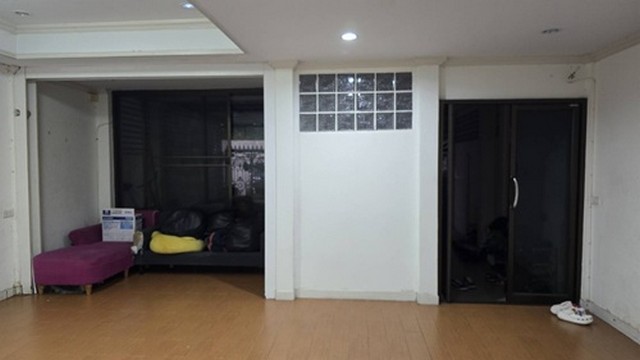 ประกาศฟรี! ซื้อ-ขาย-เช่า คอนโด บ้าน ทาวน์โฮม ที่ดิน และพื้นที่เชิงพาณิชย์ทั่วประเทศไทย ทุกทำเล ทุกงบประมาณ ไม่มีค่าใช้จ่าย ลงง่าย ขายไว เข้าถึงผู้ซื้อโดยตรง 4 313419pic3.jpg