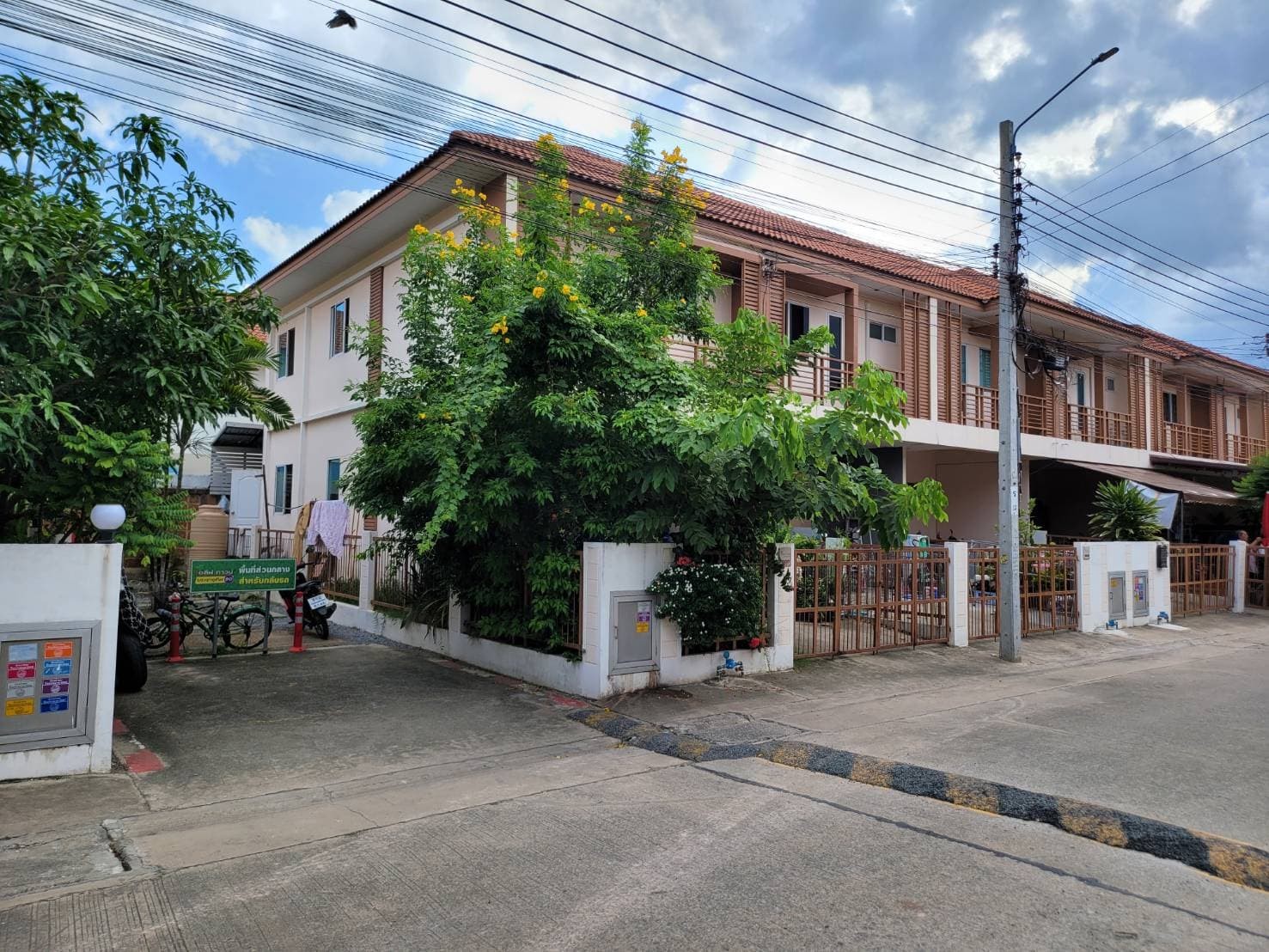 ประกาศฟรี! ซื้อ-ขาย-เช่า คอนโด บ้าน ทาวน์โฮม ที่ดิน และพื้นที่เชิงพาณิชย์ทั่วประเทศไทย ทุกทำเล ทุกงบประมาณ ไม่มีค่าใช้จ่าย ลงง่าย ขายไว เข้าถึงผู้ซื้อโดยตรง 3 256604pic2.jpg