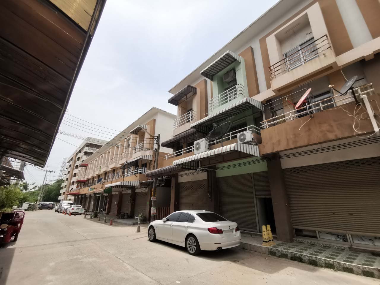 ประกาศฟรี! ซื้อ-ขาย-เช่า คอนโด บ้าน ทาวน์โฮม ที่ดิน และพื้นที่เชิงพาณิชย์ทั่วประเทศไทย ทุกทำเล ทุกงบประมาณ ไม่มีค่าใช้จ่าย ลงง่าย ขายไว เข้าถึงผู้ซื้อโดยตรง 4 256602pic3.jpg