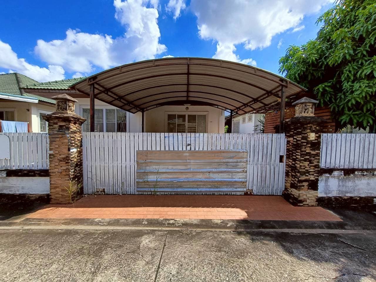 ประกาศฟรี! ซื้อ-ขาย-เช่า คอนโด บ้าน ทาวน์โฮม ที่ดิน และพื้นที่เชิงพาณิชย์ทั่วประเทศไทย ทุกทำเล ทุกงบประมาณ ไม่มีค่าใช้จ่าย ลงง่าย ขายไว เข้าถึงผู้ซื้อโดยตรง 3 256590pic2.jpg