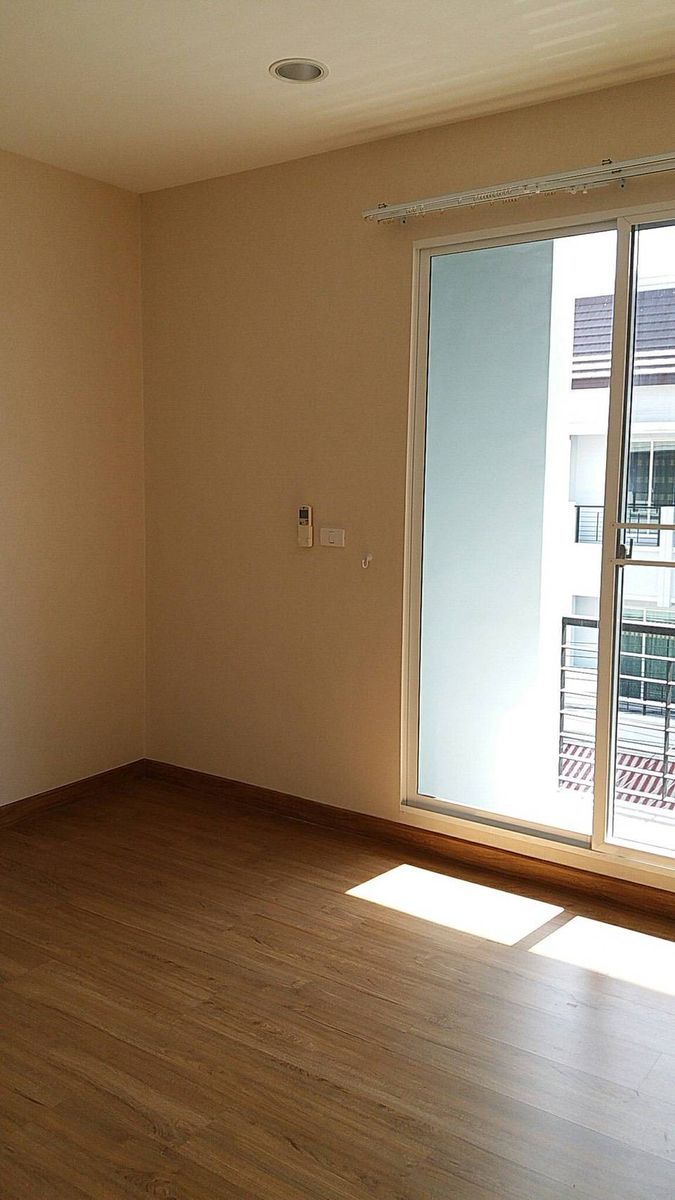 ประกาศฟรี! ซื้อ-ขาย-เช่า คอนโด บ้าน ทาวน์โฮม ที่ดิน และพื้นที่เชิงพาณิชย์ทั่วประเทศไทย ทุกทำเล ทุกงบประมาณ ไม่มีค่าใช้จ่าย ลงง่าย ขายไว เข้าถึงผู้ซื้อโดยตรง 5 316754pic4.jpg