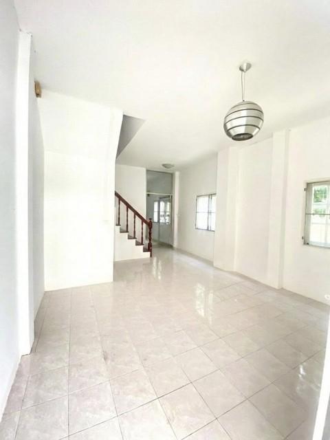 ประกาศฟรี! ซื้อ-ขาย-เช่า คอนโด บ้าน ทาวน์โฮม ที่ดิน และพื้นที่เชิงพาณิชย์ทั่วประเทศไทย ทุกทำเล ทุกงบประมาณ ไม่มีค่าใช้จ่าย ลงง่าย ขายไว เข้าถึงผู้ซื้อโดยตรง 4 516992pic3.jpg