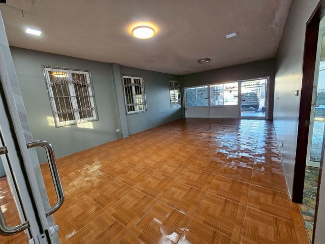 ประกาศฟรี! ซื้อ-ขาย-เช่า คอนโด บ้าน ทาวน์โฮม ที่ดิน และพื้นที่เชิงพาณิชย์ทั่วประเทศไทย ทุกทำเล ทุกงบประมาณ ไม่มีค่าใช้จ่าย ลงง่าย ขายไว เข้าถึงผู้ซื้อโดยตรง 4 256771pic3.jpg