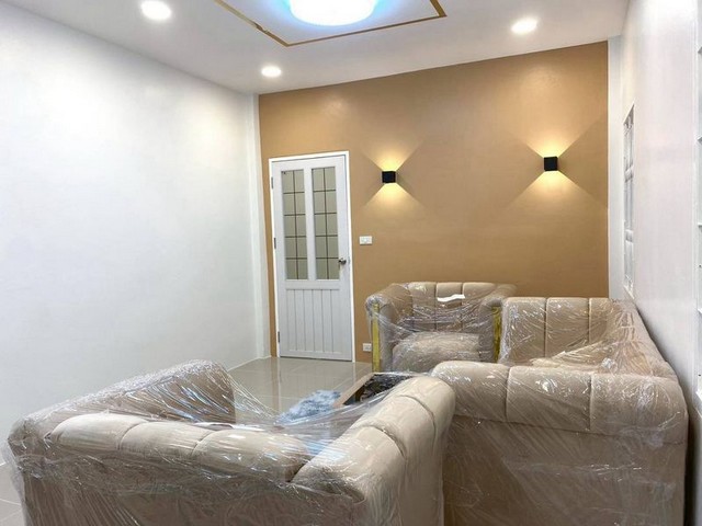 ประกาศฟรี! ซื้อ-ขาย-เช่า คอนโด บ้าน ทาวน์โฮม ที่ดิน และพื้นที่เชิงพาณิชย์ทั่วประเทศไทย ทุกทำเล ทุกงบประมาณ ไม่มีค่าใช้จ่าย ลงง่าย ขายไว เข้าถึงผู้ซื้อโดยตรง 5 298605pic4.jpg