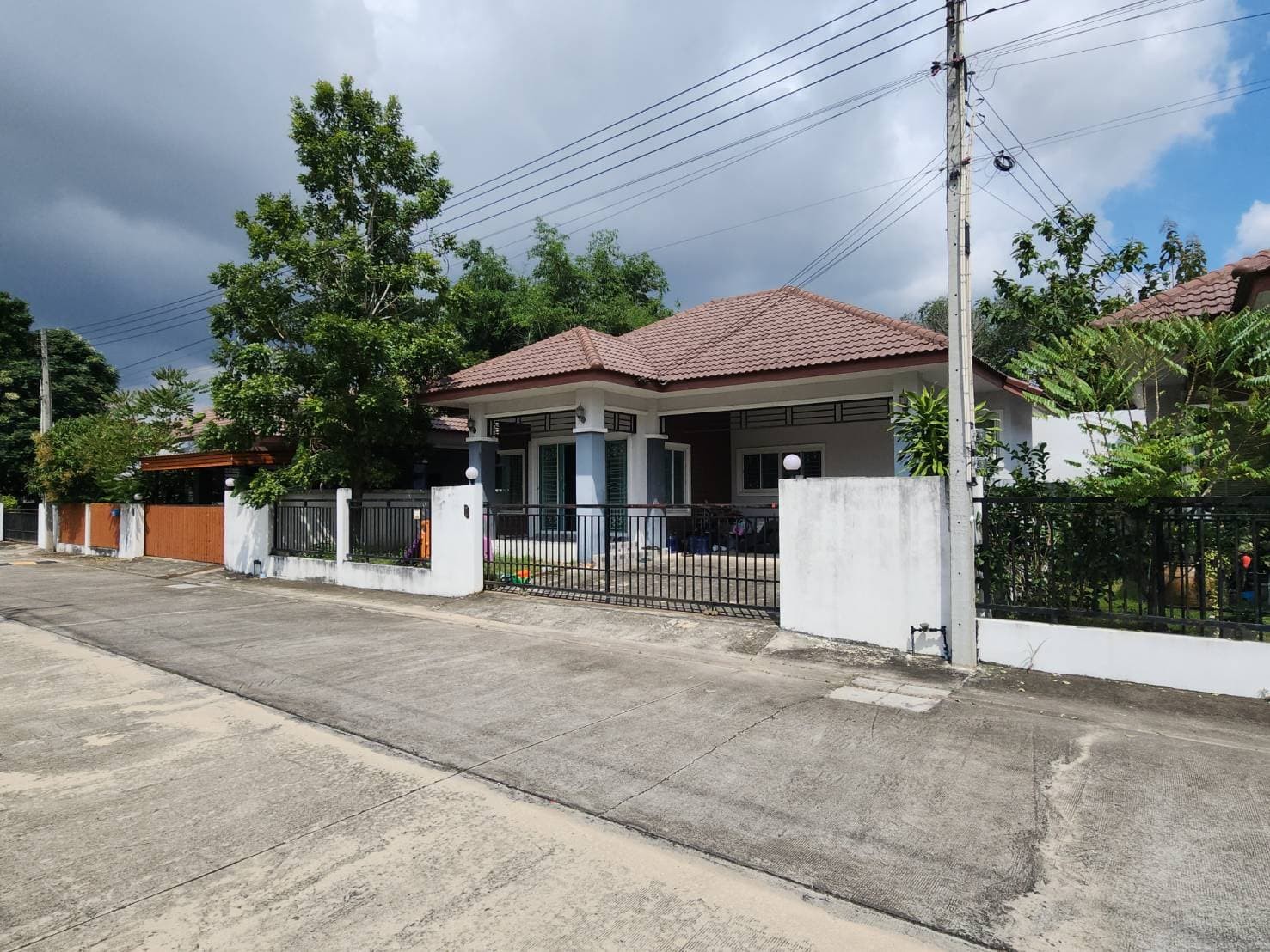 ประกาศฟรี! ซื้อ-ขาย-เช่า คอนโด บ้าน ทาวน์โฮม ที่ดิน และพื้นที่เชิงพาณิชย์ทั่วประเทศไทย ทุกทำเล ทุกงบประมาณ ไม่มีค่าใช้จ่าย ลงง่าย ขายไว เข้าถึงผู้ซื้อโดยตรง 5 256619pic4.jpg