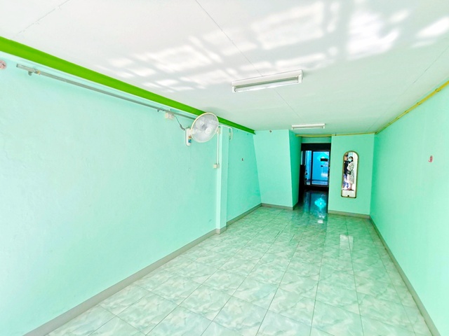 ประกาศฟรี! ซื้อ-ขาย-เช่า คอนโด บ้าน ทาวน์โฮม ที่ดิน และพื้นที่เชิงพาณิชย์ทั่วประเทศไทย ทุกทำเล ทุกงบประมาณ ไม่มีค่าใช้จ่าย ลงง่าย ขายไว เข้าถึงผู้ซื้อโดยตรง 3 256667pic2.jpg