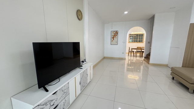 ประกาศฟรี! ซื้อ-ขาย-เช่า คอนโด บ้าน ทาวน์โฮม ที่ดิน และพื้นที่เชิงพาณิชย์ทั่วประเทศไทย ทุกทำเล ทุกงบประมาณ ไม่มีค่าใช้จ่าย ลงง่าย ขายไว เข้าถึงผู้ซื้อโดยตรง 4 316791pic3.jpg