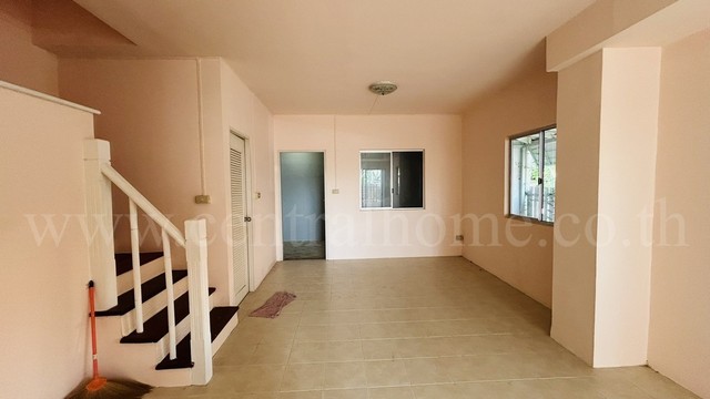 ประกาศฟรี! ซื้อ-ขาย-เช่า คอนโด บ้าน ทาวน์โฮม ที่ดิน และพื้นที่เชิงพาณิชย์ทั่วประเทศไทย ทุกทำเล ทุกงบประมาณ ไม่มีค่าใช้จ่าย ลงง่าย ขายไว เข้าถึงผู้ซื้อโดยตรง 5 286311pic4.jpg