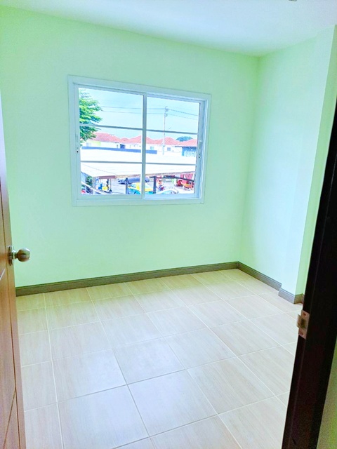 ประกาศฟรี! ซื้อ-ขาย-เช่า คอนโด บ้าน ทาวน์โฮม ที่ดิน และพื้นที่เชิงพาณิชย์ทั่วประเทศไทย ทุกทำเล ทุกงบประมาณ ไม่มีค่าใช้จ่าย ลงง่าย ขายไว เข้าถึงผู้ซื้อโดยตรง 3 316704pic2.jpg