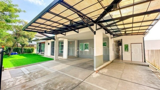 ประกาศฟรี! ซื้อ-ขาย-เช่า คอนโด บ้าน ทาวน์โฮม ที่ดิน และพื้นที่เชิงพาณิชย์ทั่วประเทศไทย ทุกทำเล ทุกงบประมาณ ไม่มีค่าใช้จ่าย ลงง่าย ขายไว เข้าถึงผู้ซื้อโดยตรง 3 243182pic2.jpg