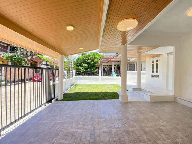 ประกาศฟรี! ซื้อ-ขาย-เช่า คอนโด บ้าน ทาวน์โฮม ที่ดิน และพื้นที่เชิงพาณิชย์ทั่วประเทศไทย ทุกทำเล ทุกงบประมาณ ไม่มีค่าใช้จ่าย ลงง่าย ขายไว เข้าถึงผู้ซื้อโดยตรง 3 298605pic2.jpg