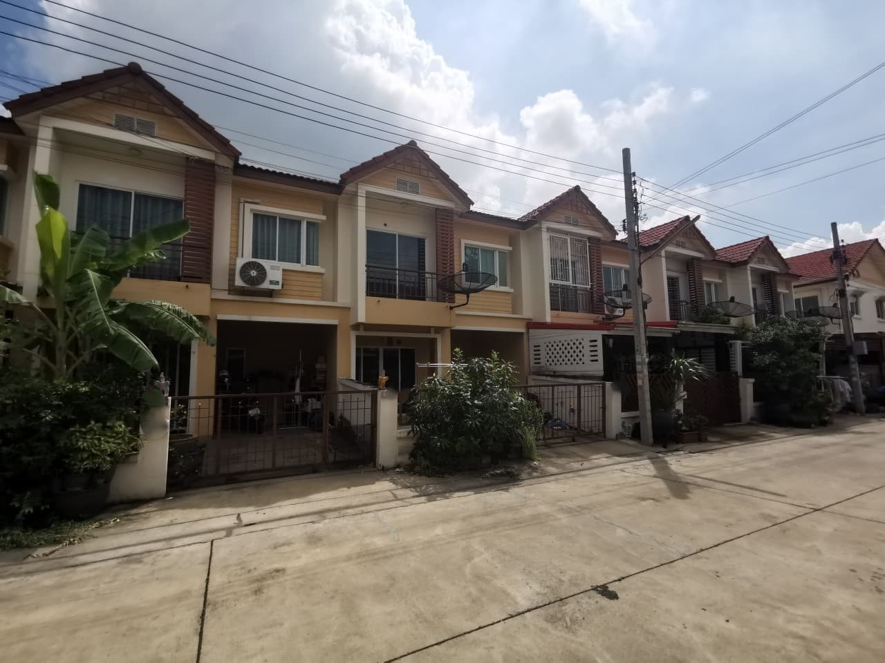 ประกาศฟรี! ซื้อ-ขาย-เช่า คอนโด บ้าน ทาวน์โฮม ที่ดิน และพื้นที่เชิงพาณิชย์ทั่วประเทศไทย ทุกทำเล ทุกงบประมาณ ไม่มีค่าใช้จ่าย ลงง่าย ขายไว เข้าถึงผู้ซื้อโดยตรง 2 256729pic1.jpg