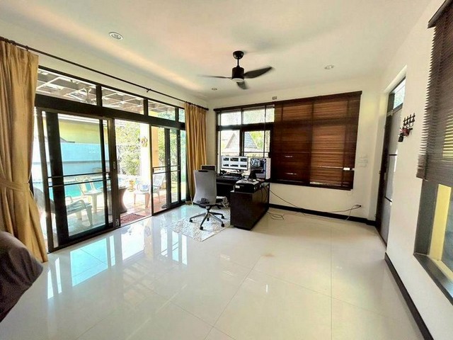 ประกาศฟรี! ซื้อ-ขาย-เช่า คอนโด บ้าน ทาวน์โฮม ที่ดิน และพื้นที่เชิงพาณิชย์ทั่วประเทศไทย ทุกทำเล ทุกงบประมาณ ไม่มีค่าใช้จ่าย ลงง่าย ขายไว เข้าถึงผู้ซื้อโดยตรง 4 298598pic3.jpg