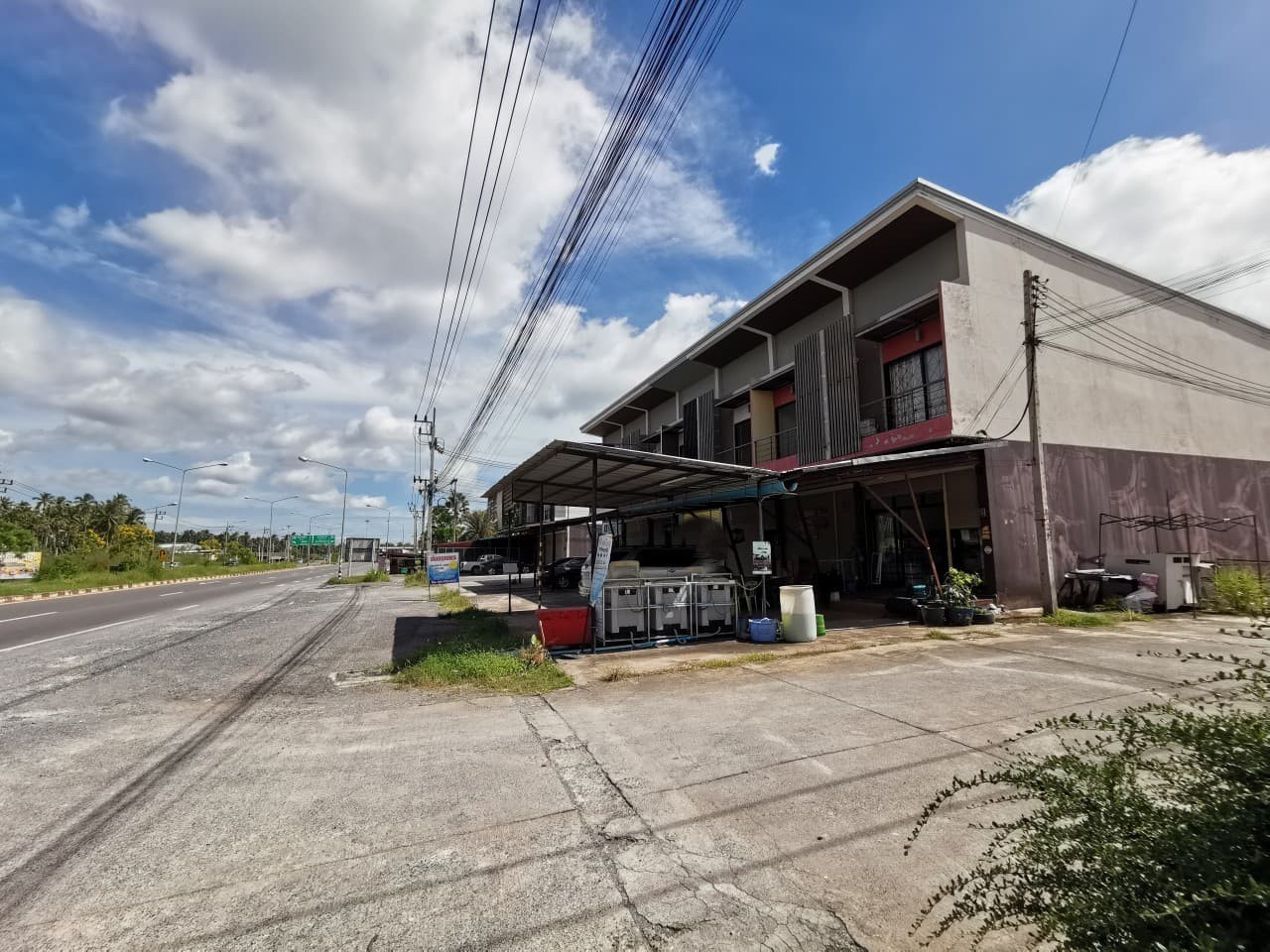 ประกาศฟรี! ซื้อ-ขาย-เช่า คอนโด บ้าน ทาวน์โฮม ที่ดิน และพื้นที่เชิงพาณิชย์ทั่วประเทศไทย ทุกทำเล ทุกงบประมาณ ไม่มีค่าใช้จ่าย ลงง่าย ขายไว เข้าถึงผู้ซื้อโดยตรง 4 256725pic3.jpg