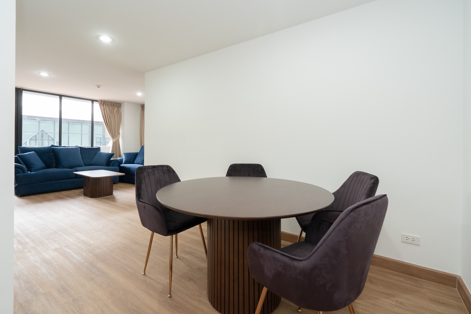 ประกาศฟรี! ซื้อ-ขาย-เช่า คอนโด บ้าน ทาวน์โฮม ที่ดิน และพื้นที่เชิงพาณิชย์ทั่วประเทศไทย ทุกทำเล ทุกงบประมาณ ไม่มีค่าใช้จ่าย ลงง่าย ขายไว เข้าถึงผู้ซื้อโดยตรง 3 517395pic2.jpg