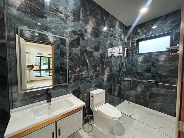 ประกาศฟรี! ซื้อ-ขาย-เช่า คอนโด บ้าน ทาวน์โฮม ที่ดิน และพื้นที่เชิงพาณิชย์ทั่วประเทศไทย ทุกทำเล ทุกงบประมาณ ไม่มีค่าใช้จ่าย ลงง่าย ขายไว เข้าถึงผู้ซื้อโดยตรง 5 256890pic4.jpg