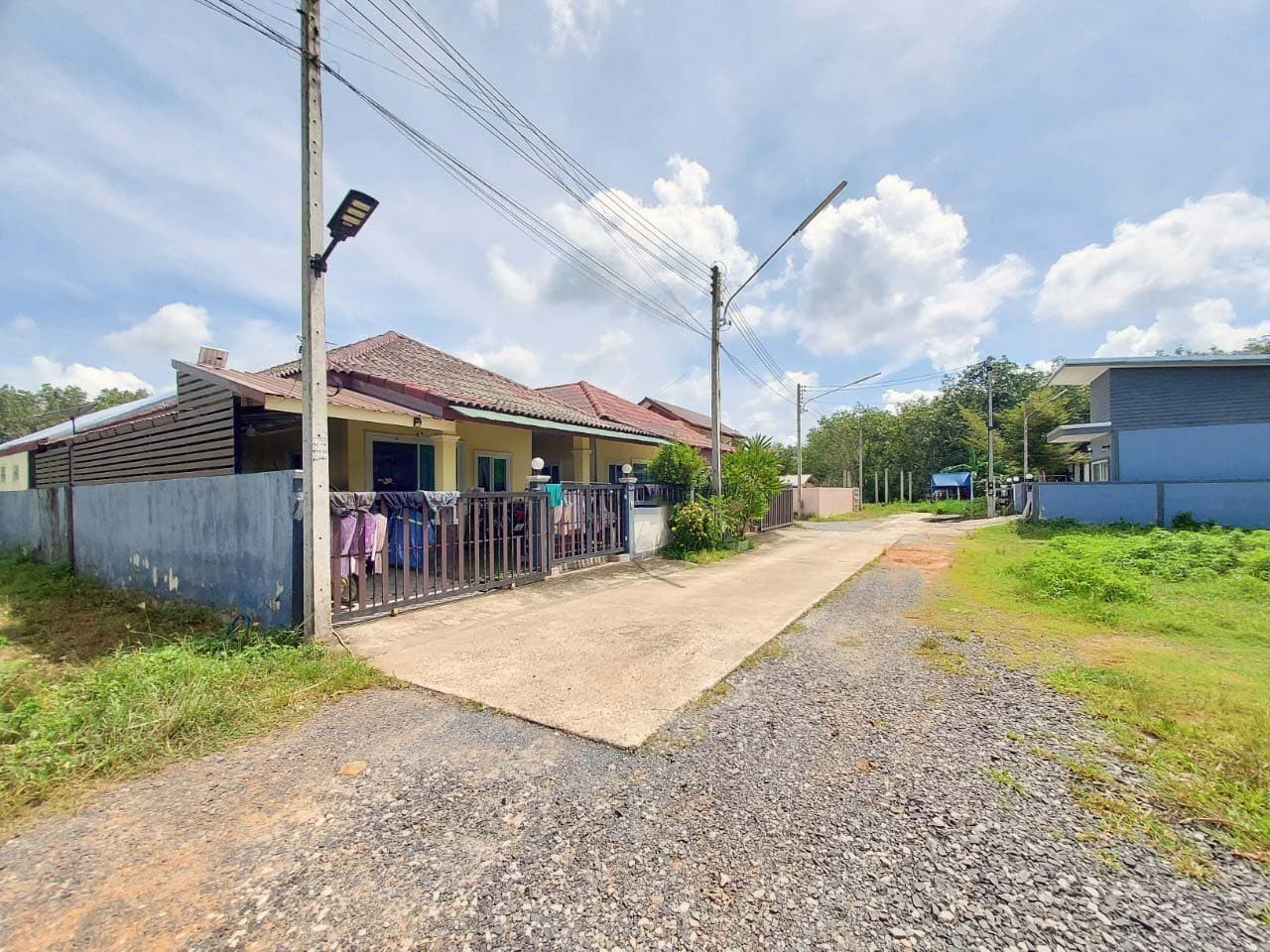 ประกาศฟรี! ซื้อ-ขาย-เช่า คอนโด บ้าน ทาวน์โฮม ที่ดิน และพื้นที่เชิงพาณิชย์ทั่วประเทศไทย ทุกทำเล ทุกงบประมาณ ไม่มีค่าใช้จ่าย ลงง่าย ขายไว เข้าถึงผู้ซื้อโดยตรง 3 256744pic2.jpg