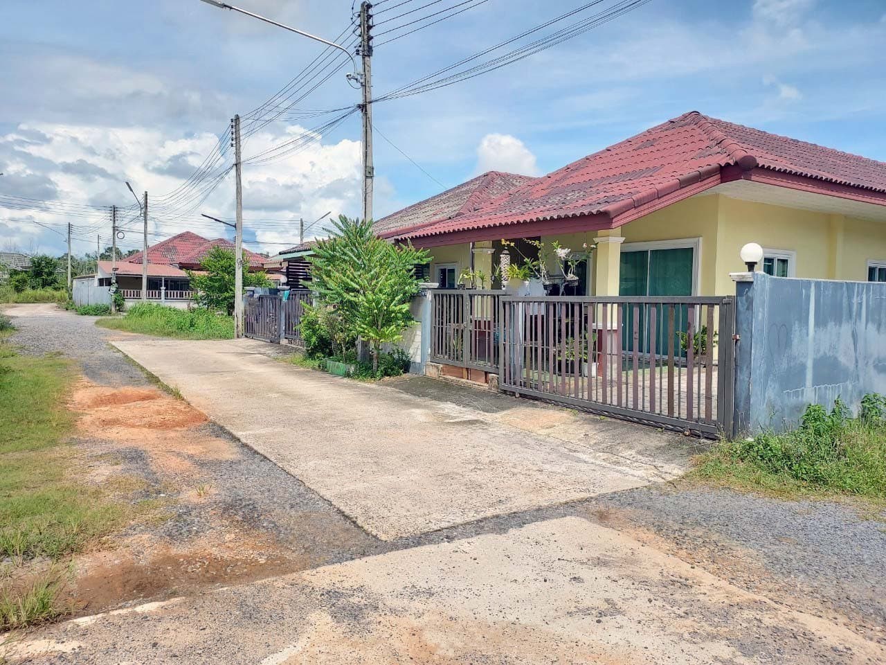 ประกาศฟรี! ซื้อ-ขาย-เช่า คอนโด บ้าน ทาวน์โฮม ที่ดิน และพื้นที่เชิงพาณิชย์ทั่วประเทศไทย ทุกทำเล ทุกงบประมาณ ไม่มีค่าใช้จ่าย ลงง่าย ขายไว เข้าถึงผู้ซื้อโดยตรง 4 256744pic3.jpg