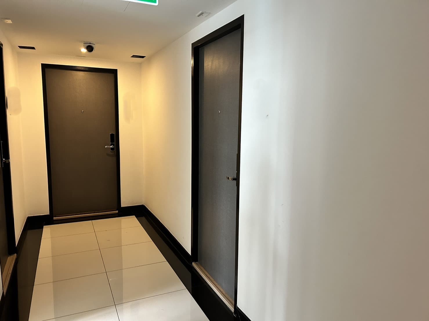 ประกาศฟรี! ซื้อ-ขาย-เช่า คอนโด บ้าน ทาวน์โฮม ที่ดิน และพื้นที่เชิงพาณิชย์ทั่วประเทศไทย ทุกทำเล ทุกงบประมาณ ไม่มีค่าใช้จ่าย ลงง่าย ขายไว เข้าถึงผู้ซื้อโดยตรง 5 256741pic4.jpg