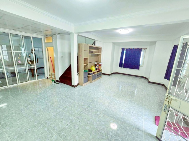 ประกาศฟรี! ซื้อ-ขาย-เช่า คอนโด บ้าน ทาวน์โฮม ที่ดิน และพื้นที่เชิงพาณิชย์ทั่วประเทศไทย ทุกทำเล ทุกงบประมาณ ไม่มีค่าใช้จ่าย ลงง่าย ขายไว เข้าถึงผู้ซื้อโดยตรง 5 316801pic4.jpg