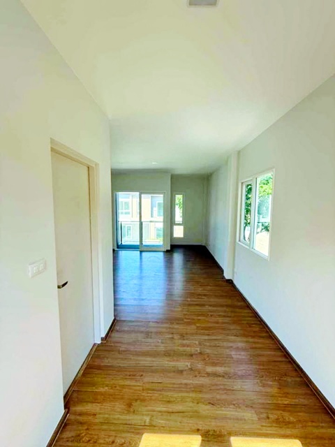 ประกาศฟรี! ซื้อ-ขาย-เช่า คอนโด บ้าน ทาวน์โฮม ที่ดิน และพื้นที่เชิงพาณิชย์ทั่วประเทศไทย ทุกทำเล ทุกงบประมาณ ไม่มีค่าใช้จ่าย ลงง่าย ขายไว เข้าถึงผู้ซื้อโดยตรง 5 316797pic4.jpg