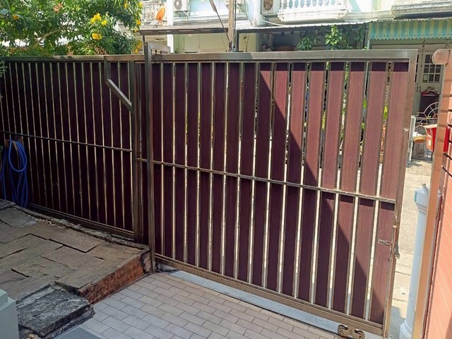 ประกาศฟรี! ซื้อ-ขาย-เช่า คอนโด บ้าน ทาวน์โฮม ที่ดิน และพื้นที่เชิงพาณิชย์ทั่วประเทศไทย ทุกทำเล ทุกงบประมาณ ไม่มีค่าใช้จ่าย ลงง่าย ขายไว เข้าถึงผู้ซื้อโดยตรง 3 515617pic2.jpg